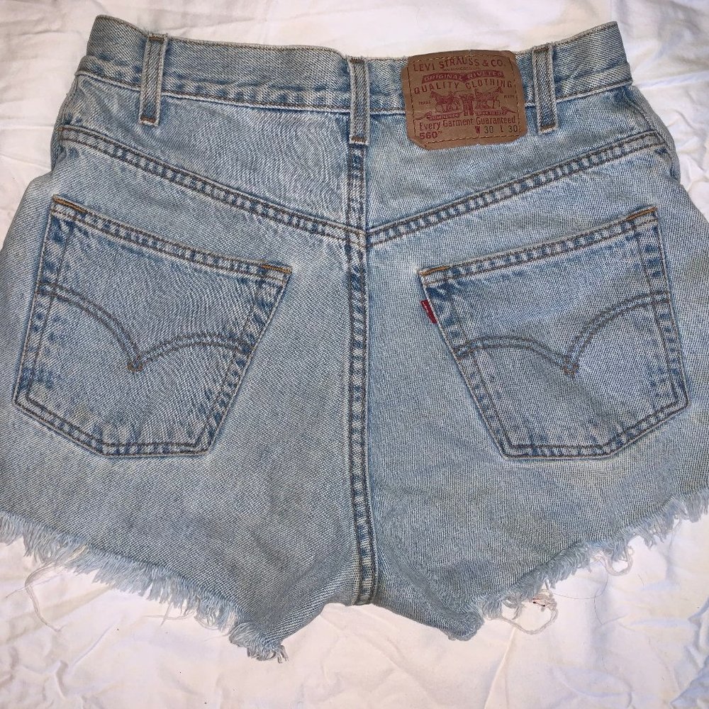 High-waisted denim shorts (Levi Strauss)